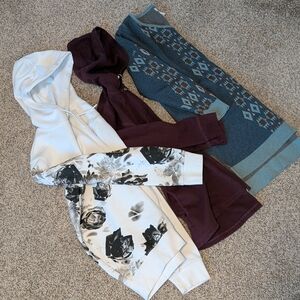Women's Sweater And Jacket Bundle